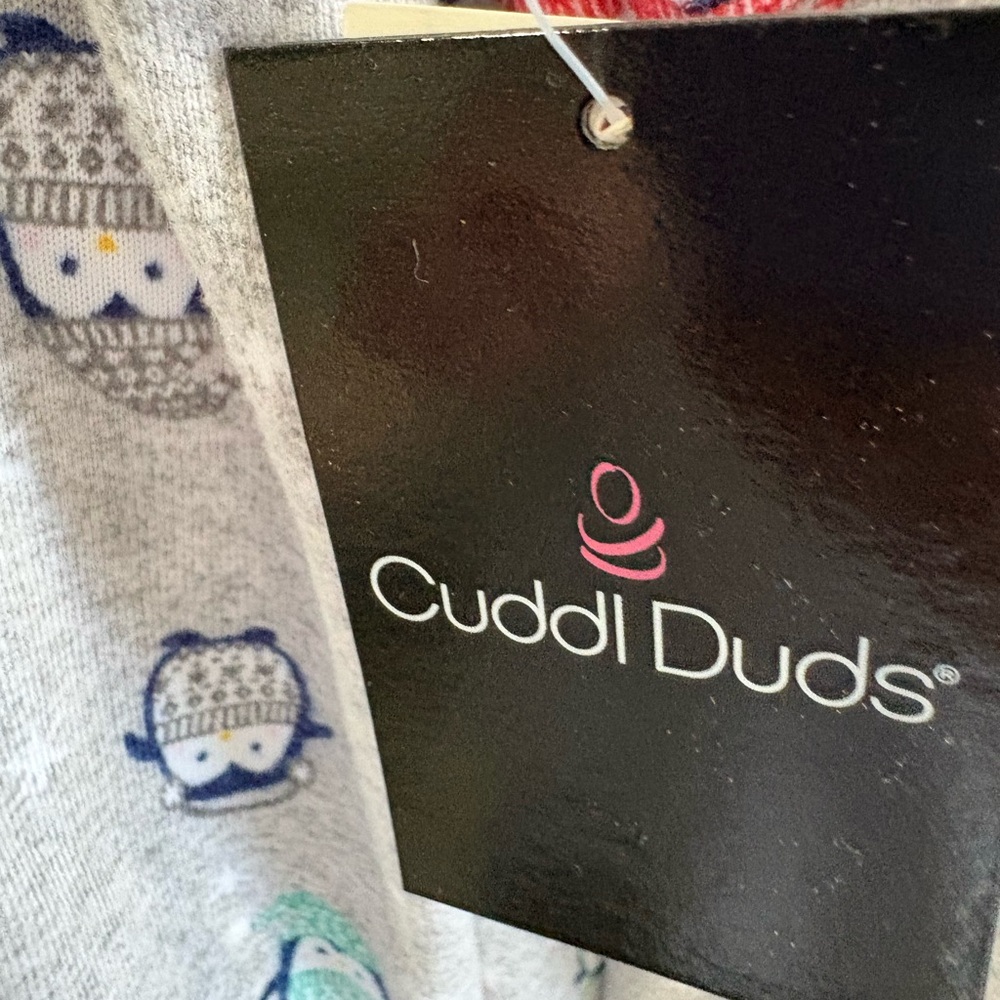 Cuddl Duds Women's Gray Penguin Print Pajama Top and pants